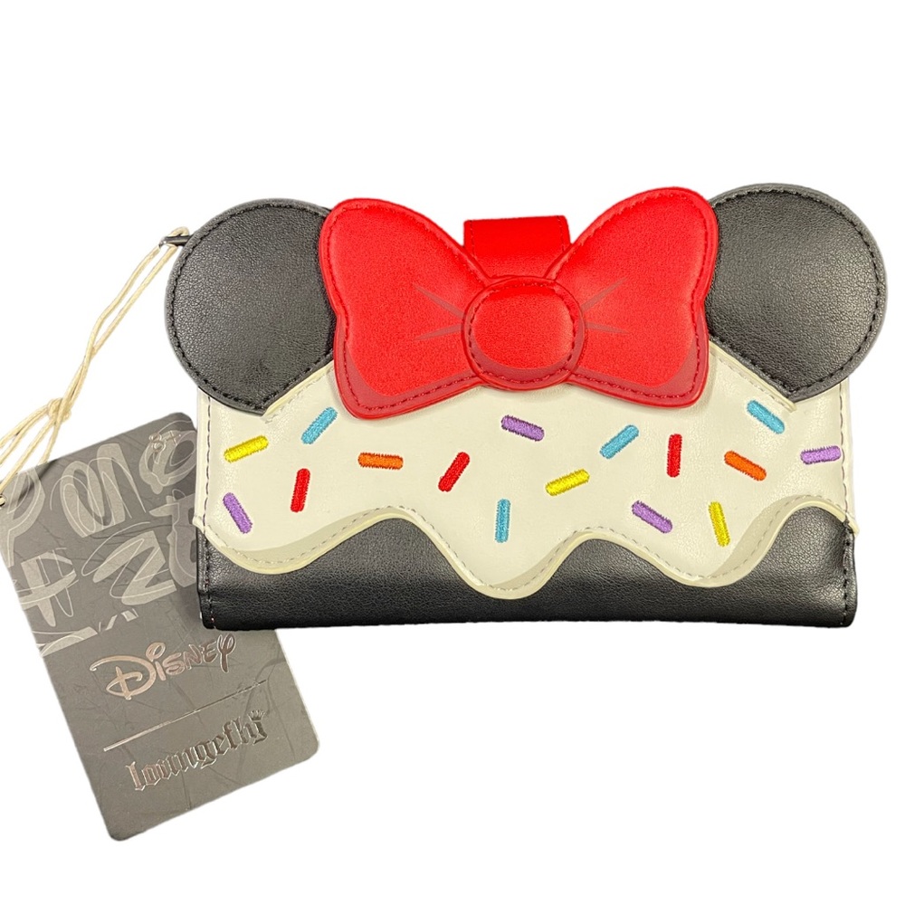 Loungefly DISNEY Minnie Mouse Sprinkle Cupcake Cosplay Flap Wallet-polka dot-NEW